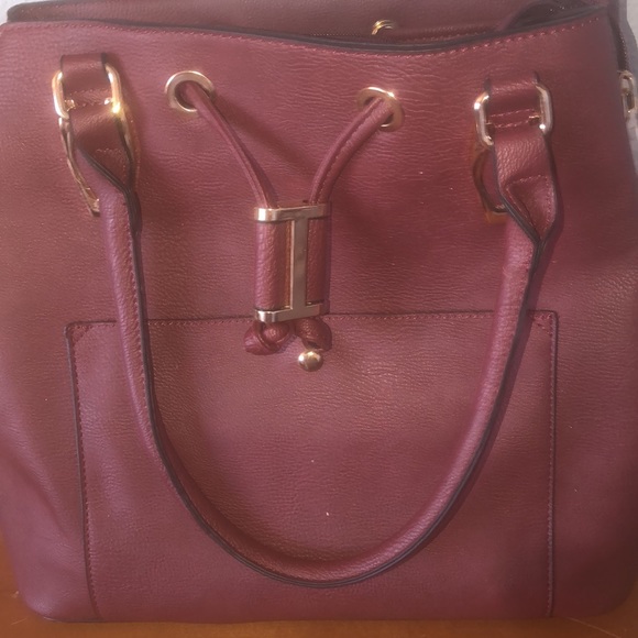 NWOT GORGEOUS burgundy handbag!!! - Picture 2 of 6